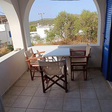 Athina Rooms Karvounades Exteriör bild