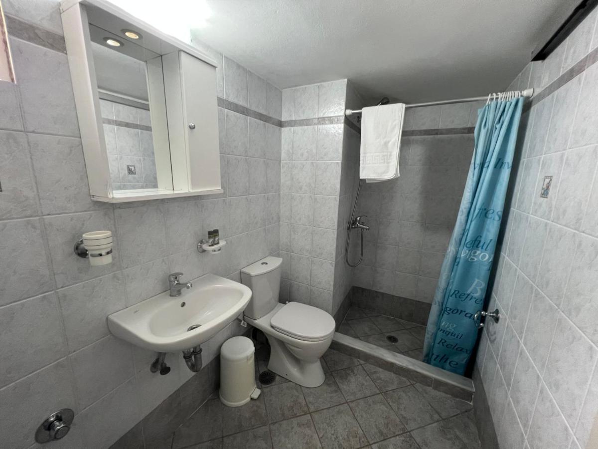 Athina Rooms Karvounades Exteriör bild
