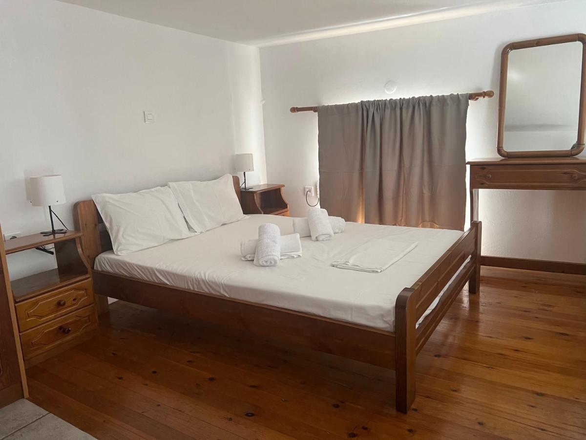 Athina Rooms Karvounades Exteriör bild